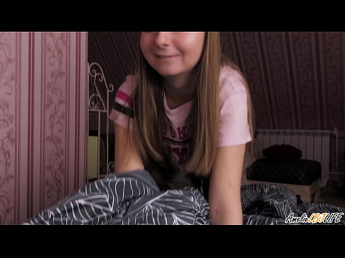 ❤️ Blondie souse BFF li a pwofondman epi li pran kom nan bouch li ☑ Videyo sèks nan ht.pornokey.ru ﹏
